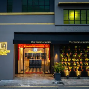Le Embassy *** George Town